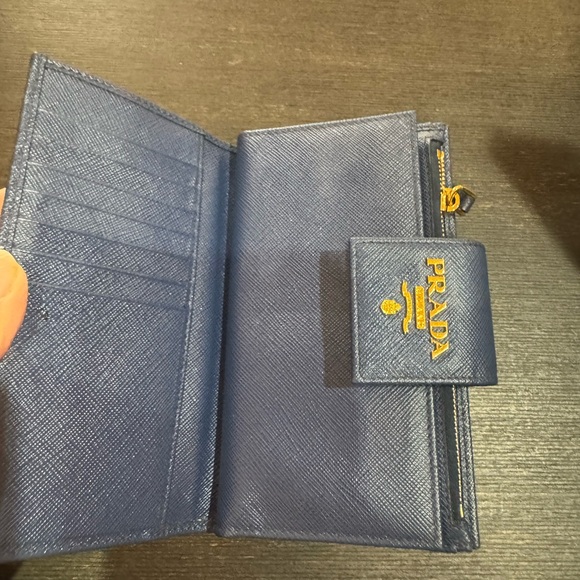 Prada Blue Leather Wallet. Great condition. - Picture 4 of 10